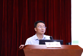 学思励行 赋能成长——星澜学校特邀苏州大学黄水林教授作专题讲座